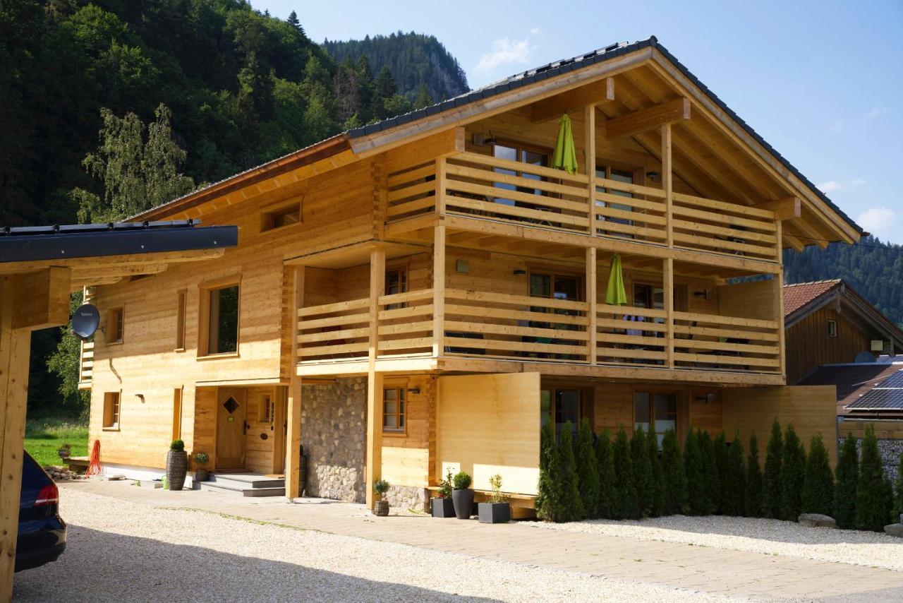 Leos Alpenchalet - Inclusive Sommer Bergbahnticket Und E-Auto Ladestation Oberstdorf Exterior foto
